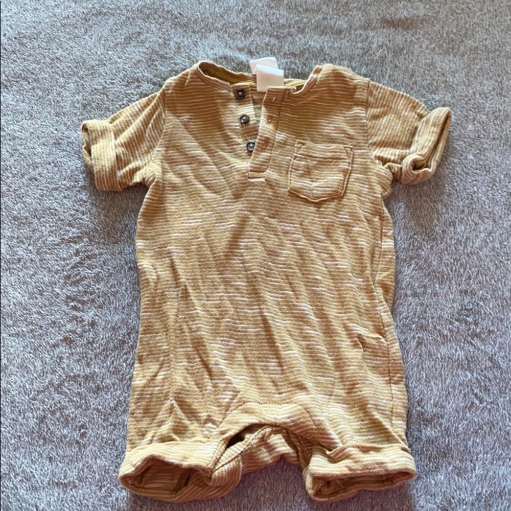 H&M jumper in mustard striped